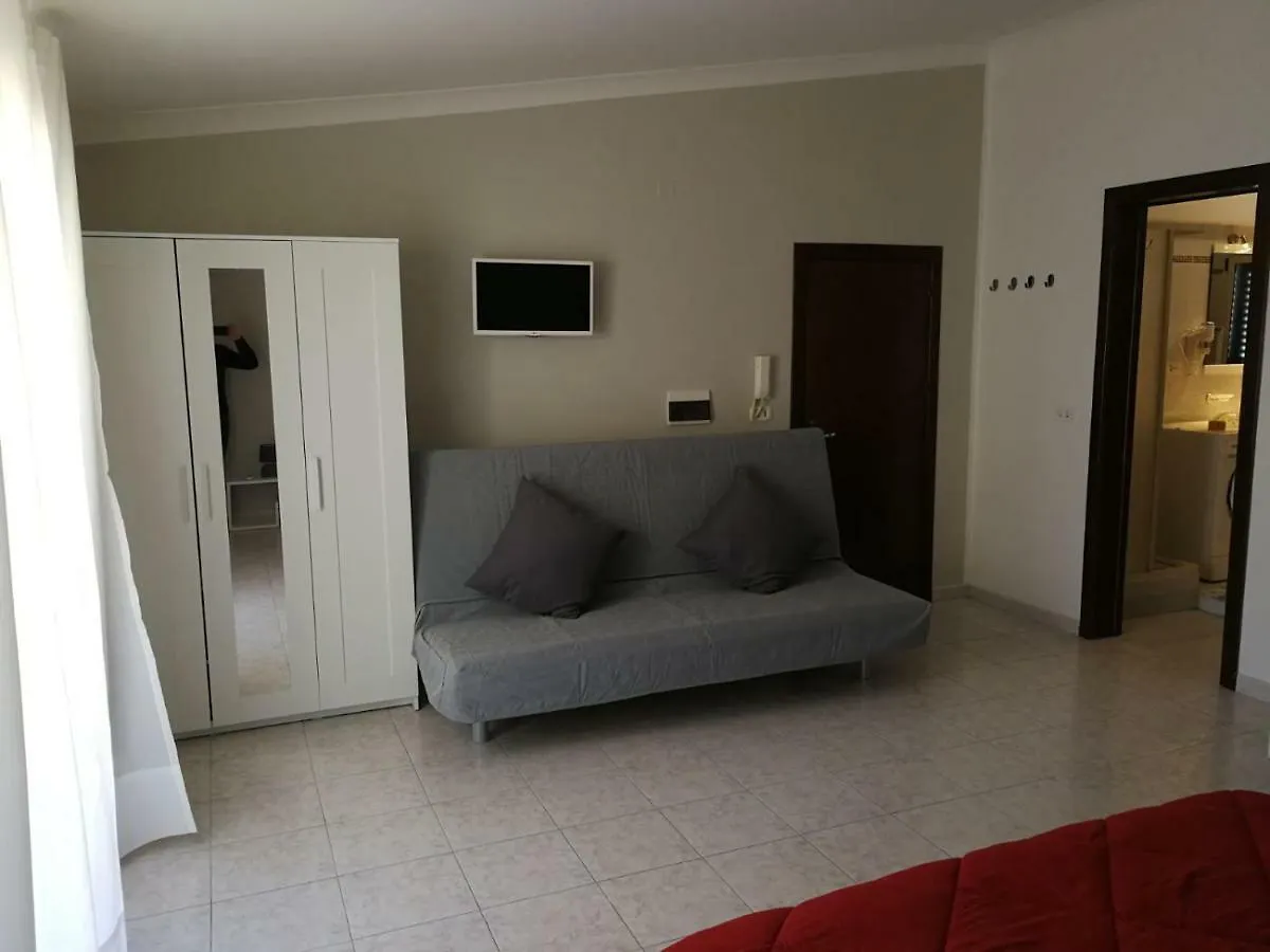 XXI Agosto Home Reggio di Calabria 0*,  Itália